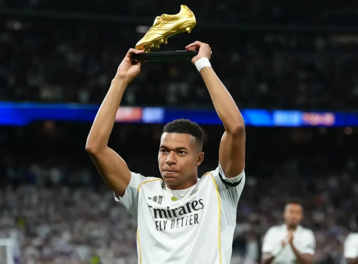 Mbappe wins back-to-back La Liga Golden Boot award at Real Madrid 1 Mbappe wins back-to-back La Liga Golden Boot award at Real Madrid
