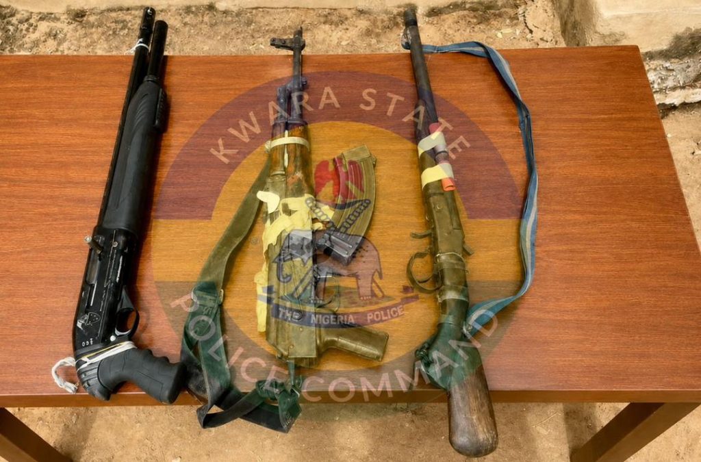Kwara police dismantle kidnapping network, arrest 7 suspects, recover rifle, other firearms 2 Kwara police dismantle kidnapping network, arrest 7 suspects, recover rifle, other firearms
