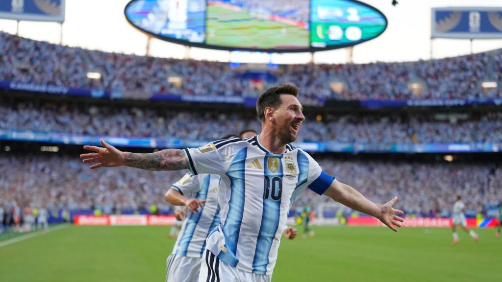 Messi makes World Cup history with hat-trick as Argentina cruise past Algeria 3-0 1 Messi makes World Cup history with hat-trick as Argentina cruise past Algeria 3-0