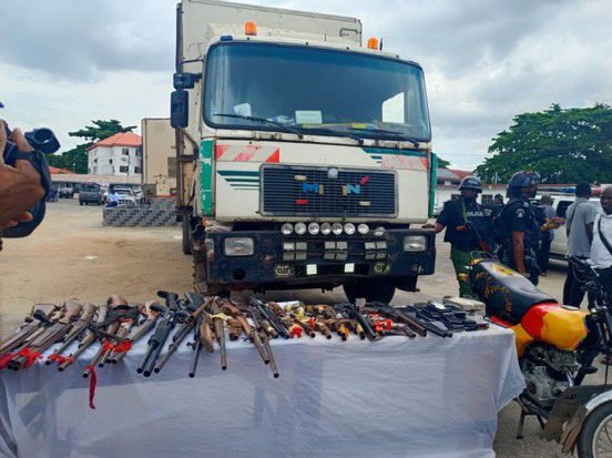 Lagos police intercept truck loaded with 47 sacks of military camouflage, arrest 4 suspects