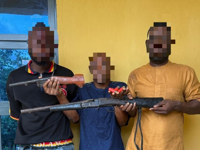Oyo Police arrest armed robbers, recover firearms and ammunition 1 Oyo Police arrest armed robbers, recover firearms and ammunition