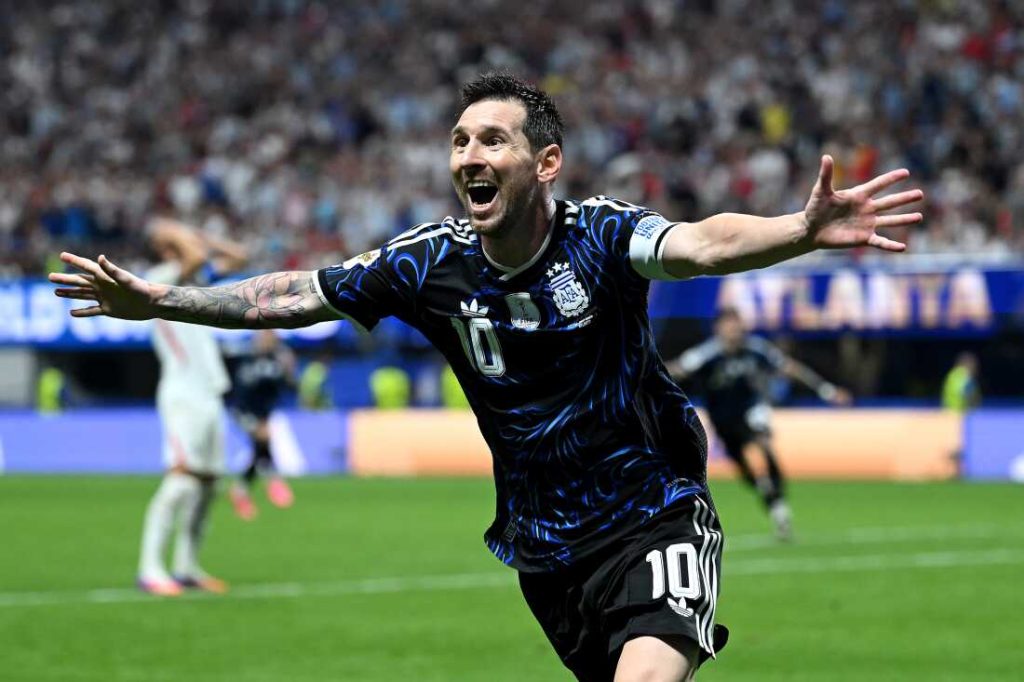 Argentina stun England with late comeback, set up World Cup final clash against Spain 1 Argentina stun England with late comeback, set up World Cup final clash against Spain