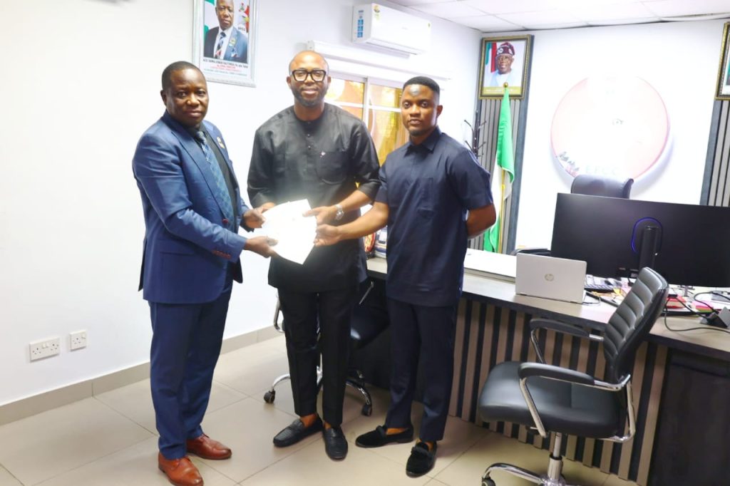EFCC hands over recovered N108m to company in Lagos 1 EFCC hands over recovered N108m to company in Lagos