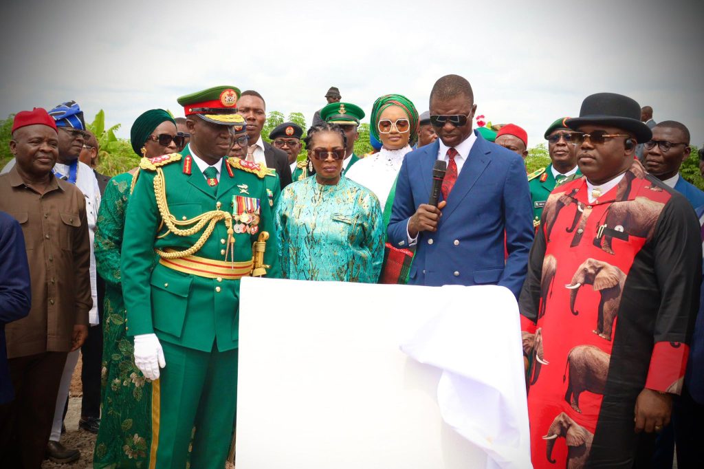 Nigerian Army expands footprint in South-East as COAS, governors flag off strategic 120-bed medical center 1 Nigerian Army expands footprint in South-East as COAS, governors flag off strategic 120-bed medical center