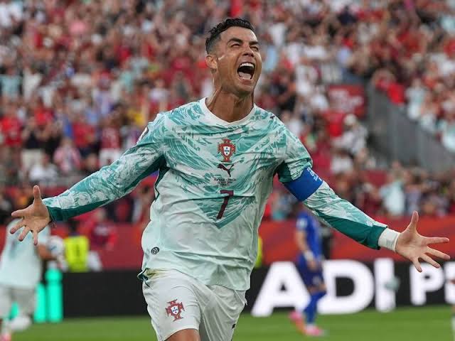 Ronaldo makes World Cup history as Portugal beat Croatia 2-1 1 Ronaldo makes World Cup history as Portugal beat Croatia 2-1