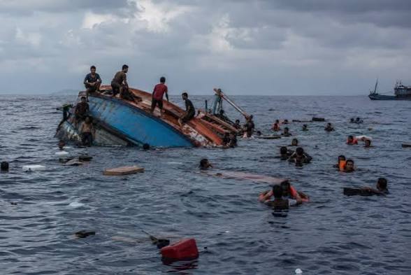 Over 500 feared dead as boats carrying Rohingya refugees sink off Myanmar coast 1 Over 500 feared dead as boats carrying Rohingya refugees sink off Myanmar coast