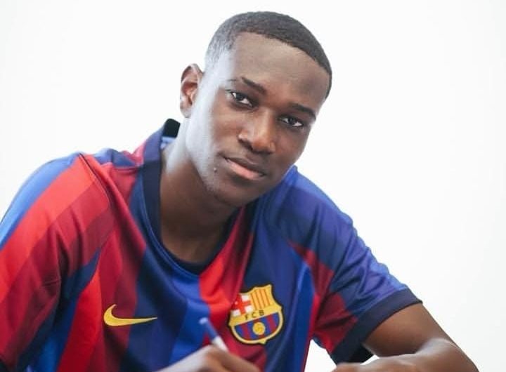 Barcelona sign Ecuadorian teenager Josué Caicedo from LDU Quito