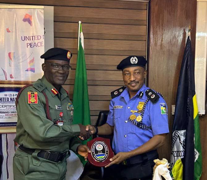 FCT CP reaffirms inter-agency synergy as Army Garrison Commander pays courtesy visit 1 FCT CP reaffirms inter-agency synergy as Army Garrison Commander pays courtesy visit