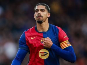 Liverpool agree deal to sign Ronald Araujo from Barcelona 4 Liverpool agree deal to sign Ronald Araujo from Barcelona