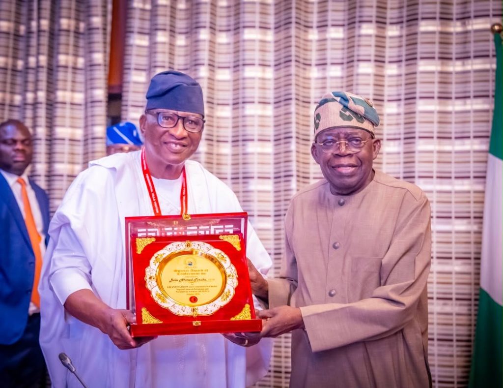 Tinubu vows to revive Nigeria’s refineries, welcomes NUPENG backing of economic reforms 1 Tinubu vows to revive Nigeria’s refineries, welcomes NUPENG backing of economic reforms