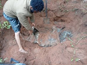 Troops uncover shallow grave, exhume remains of late community leader in Imo 3 Troops uncover shallow grave, exhume remains of late community leader in Imo