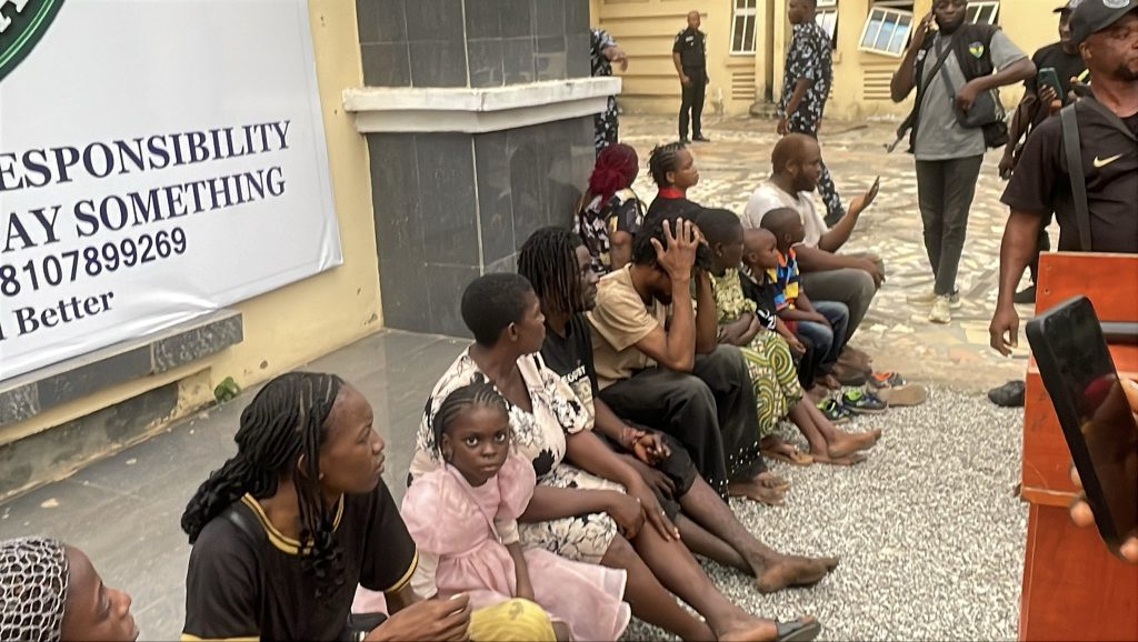 Kogi police rescue 16 kidnap victims after intense gun battle, kill several abductors 1 Kogi police rescue 16 kidnap victims after intense gun battle, kill several abductors